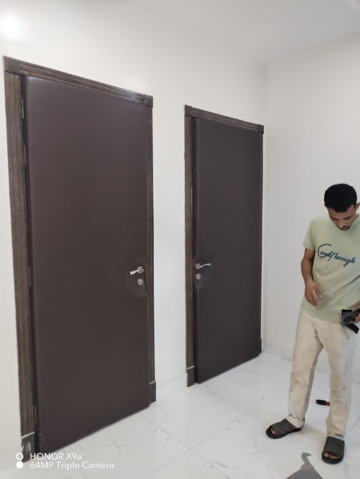 عازل صوت باب الخبر